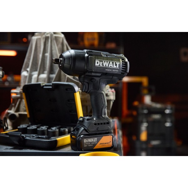 Фото - Гайковерт аккумуляторный DeWALT DCF99MP2T